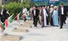 حضور سرپرست حجاج ایرانی و رئیس سازمان حج و زیارت بر مزار شهدای هویزه