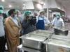آشپزخانه مرکزی زین در شهر مدینه مورد بازدید مشاور رییس جمهور و ریاست سارمان حج و زیارت قرار گرفت
