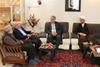 رئیس سازمان حج و زیارت با پدر شهیدان قلانی دیدار کرد