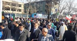 حضور رییس سازمان حج و زیارت در راهپیمایی 22 بهمن / عکس