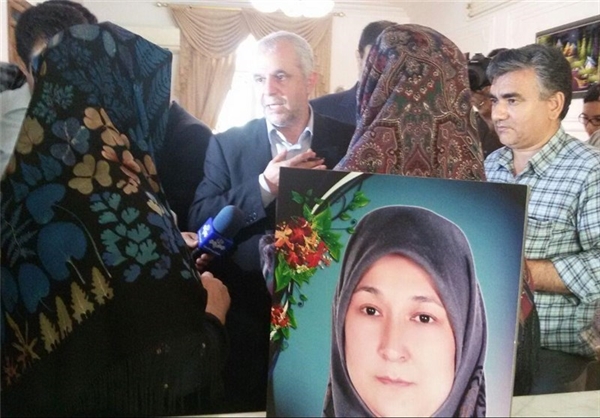 رئیس سازمان حج و زیارت با خانواده شهدای حادثه منا در بندرترکمن دیدار کرد