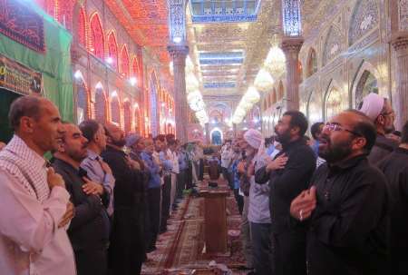 زائران ایرانی در حرم حضرت سیدالشهداء(ع) عزاداری کردند
