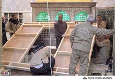 در طی اجرای عملیات نصب ضریح جدید امام حسین(ع)، تنها راه‌های ورودی به حائر حسینی بسته است.