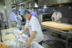 مدیر تعذیه و تدارکات حج 98: پخت یک میلیون و 731 هزار قرص نان در عربستان