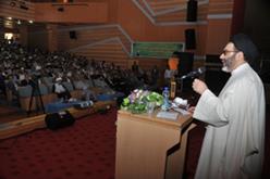 با حضور رئیس سازمان حج و زیارت کشور مراسم هفته وحدت در قشم برگزار شد.