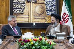 دیدار سفیر عراق در تهران با نماینده ولی فقیه در امور حج و زیارت/آمادگی سفارت عراق برای افزایش رفاه و آسایش زائران دو کشور