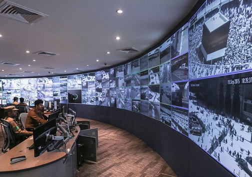 مرکز کنترل دوربین های امنیتی مسجد الحرام+ عکس